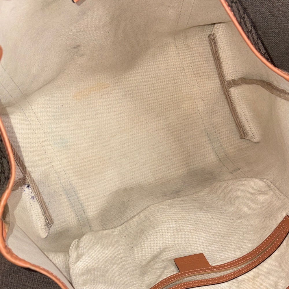 Authentic Gucci Joy GG Supreme Canvas Tote - Picture 10 of 17